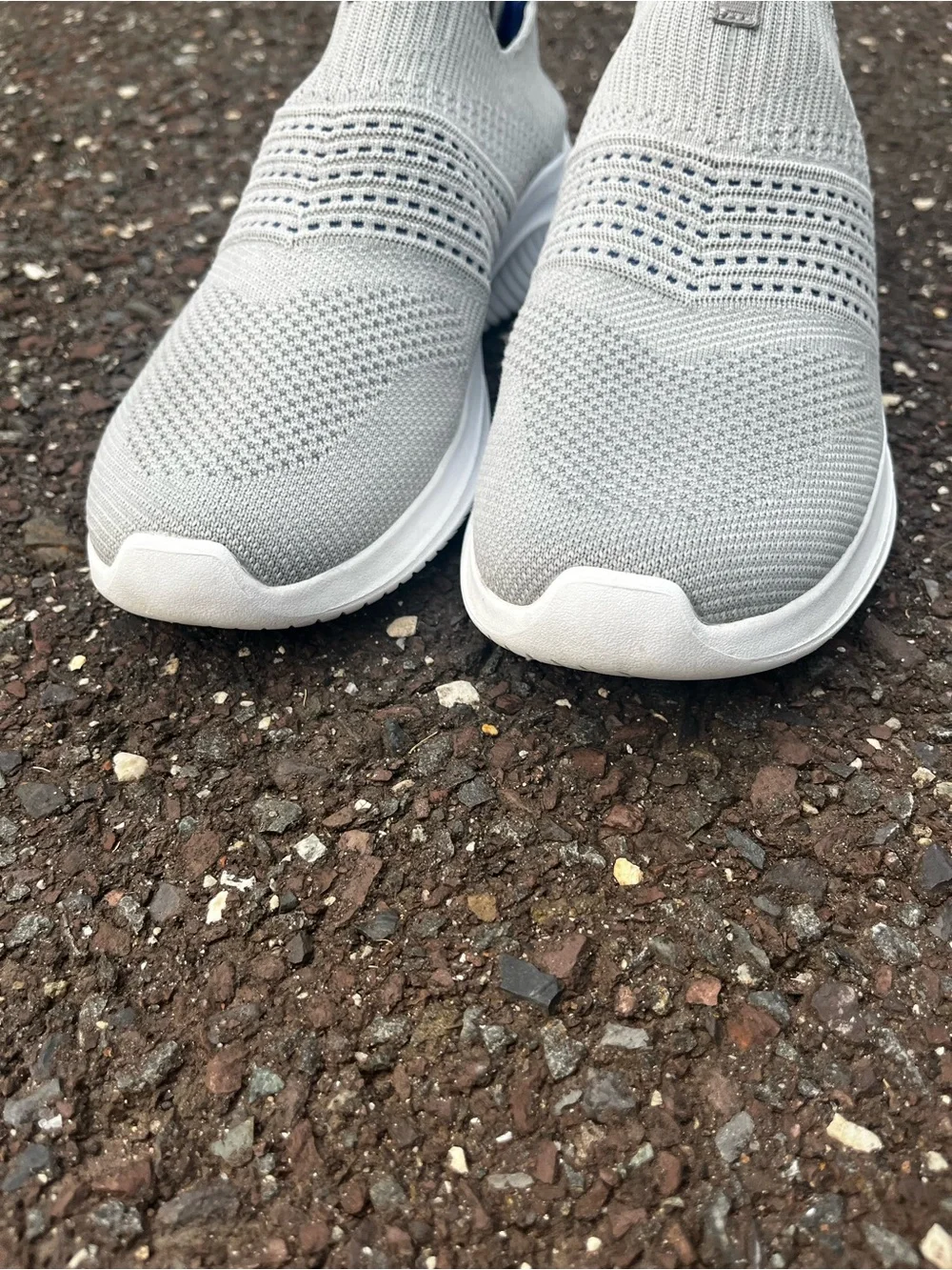 Skechers Men’s 10.5 Slip-On Gray Blue Knit Walking Shoes 232311 EUC
